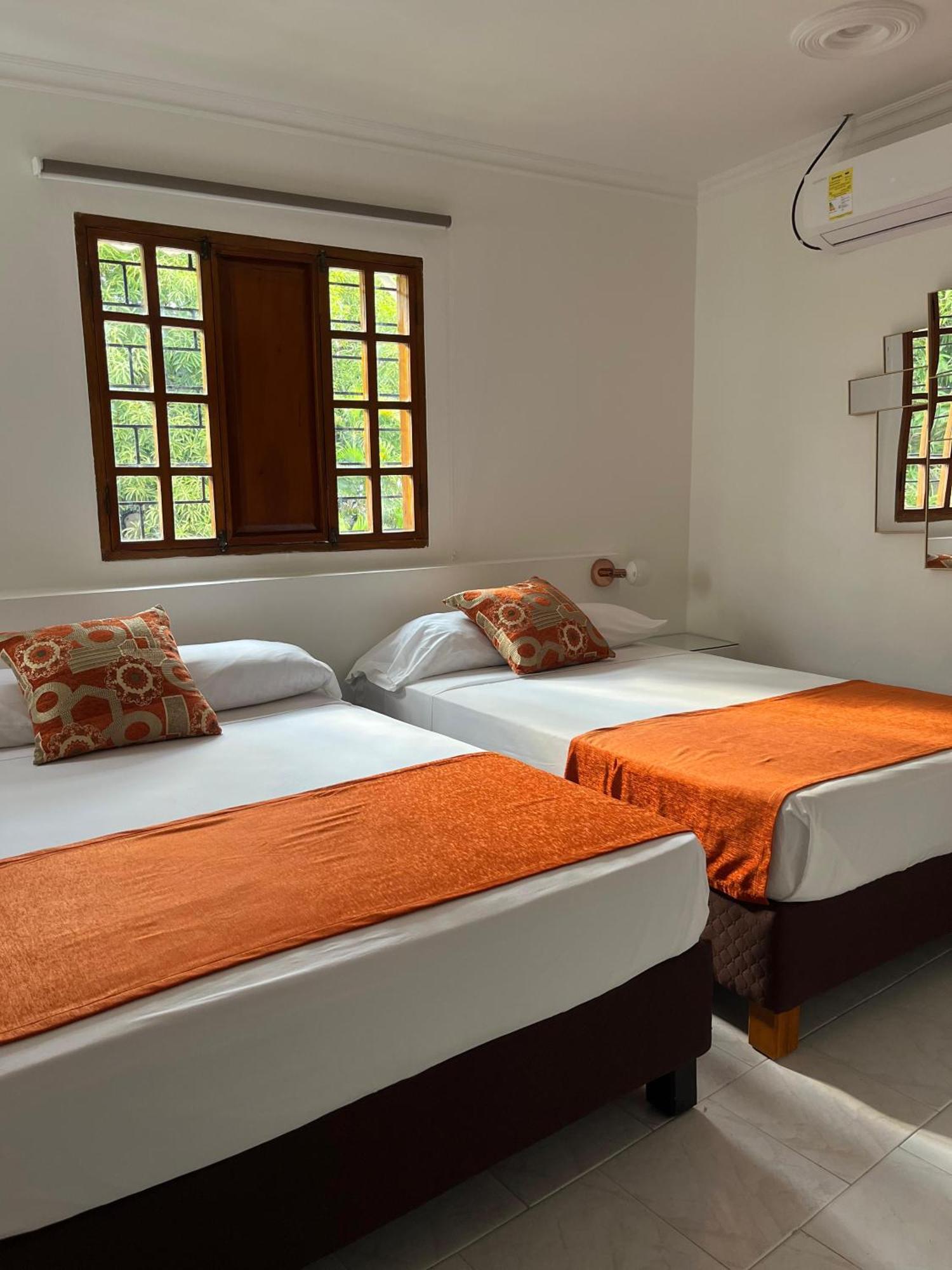 La 10B Hostel Cartagena Luaran gambar